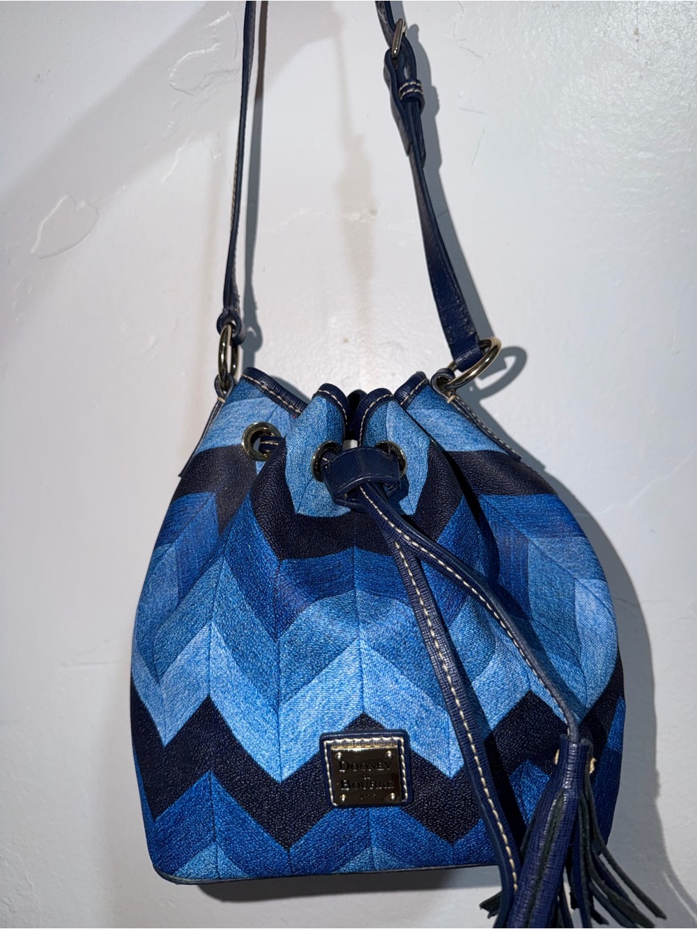 Dooney & Bourke Blue Chevron Drawstring Crossbody Bucket Bag